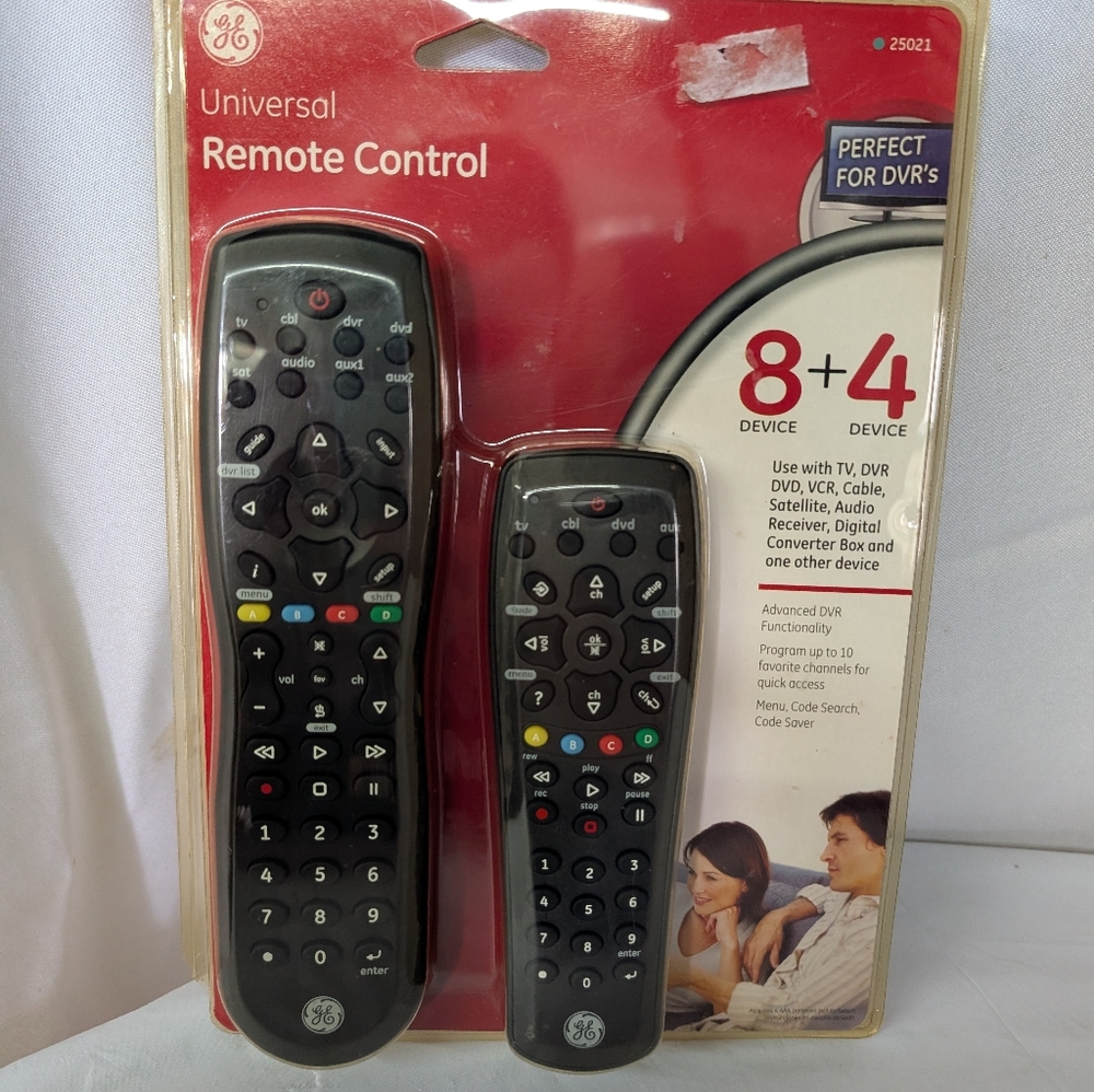 GE Universal Remote Control Set - Picture 2 of 7